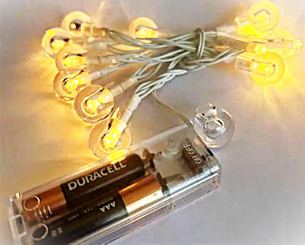 LUZ PILA AA