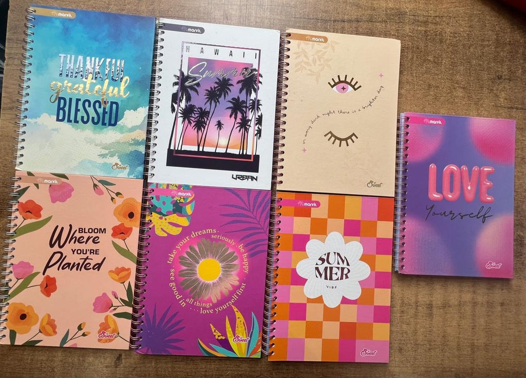 CUADERNO ACADEMICO PASTA DURA CUADRO MUJER MARFIL
